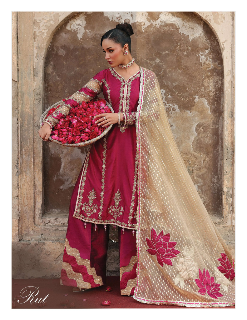 Must-Have Pakistani Designer Suits for Dubai Fashion Lovers