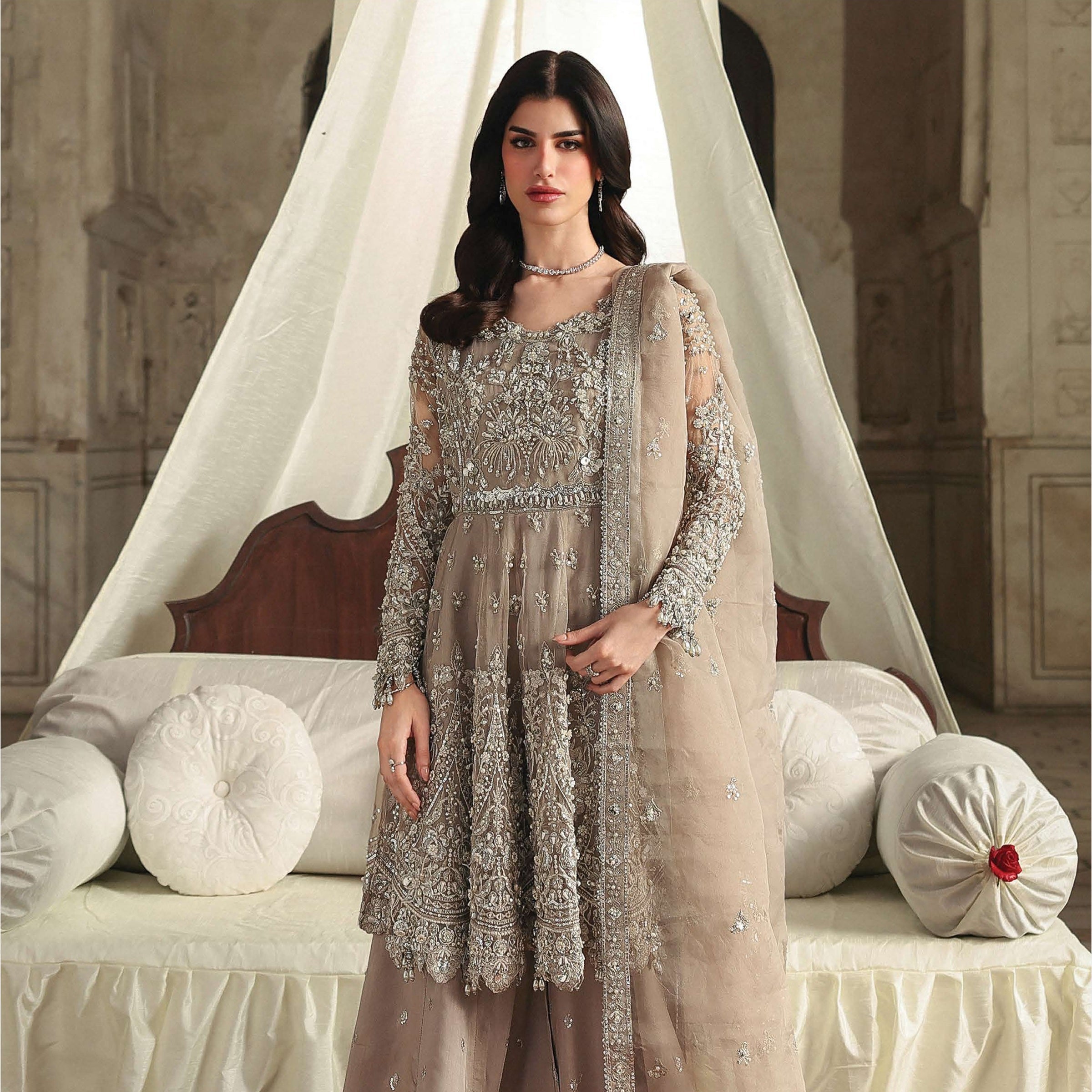 Pakistani lawn suits Dubai